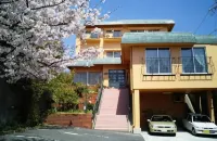 Orange Pension - parking