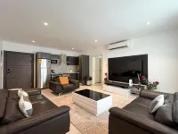 Opulent 1 Bedroom suite in Embassy Gardens - Kuntosalit