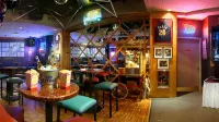DoubleTree by Hilton Hotel Denver - bar