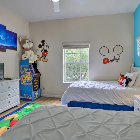 Amazing Villa Near Disney at the Bahama Bay Resort 2 Bedroom Villa by Redawning