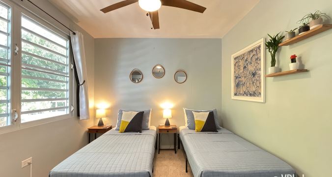 Roadside Apartment of Beachfront Property! AC & WiFi