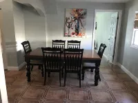 Pool spacious home in the heart of town - Private Pools