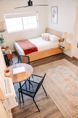 The Torrance Bungalow - ห้องครัว