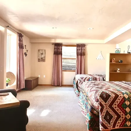 Crawford’s Mountain View Getaway