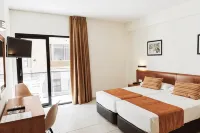 Hotel Marconi - สระว่ายน้ำบนดาดฟ้า