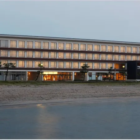 Bayside Square Kaike Hotel