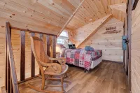 Cozy Couples Cabin Near Red River Gorge and Hollerwood