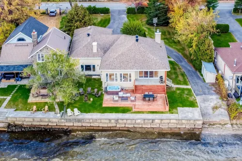 Modern Lake House with Spa on Champlain Lake, Venise-en-Québec - Villas