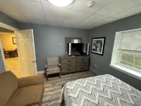 Charming 3-bedroom apartment with AC, WiFi in delightful Presque Isle - Wifi