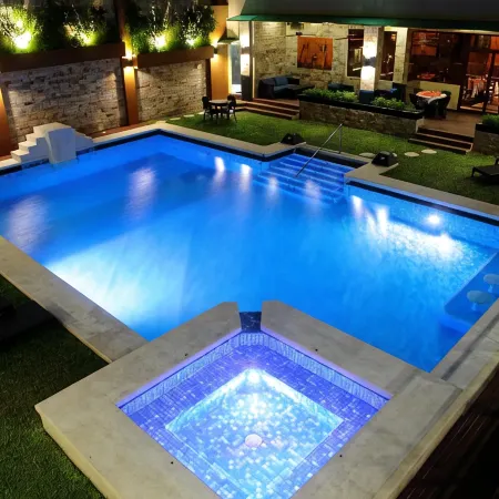 Queens Hotel Angeles City