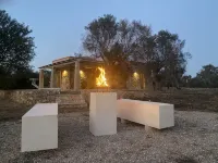 SAN GREGORIO VILLA WITH SECULAR OLIVE GROVE, GARDEN AND PORCH