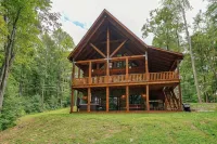 Bear Pines charming 3 bdrm cabin, Hot Tub, WiFi, in scenic South Bloomingville - Homestays