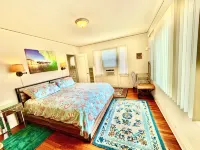 Seaside Spanish Casa, Steps to the World Famous Surf Windansea Beach of la Jolla - ห้องครัว
