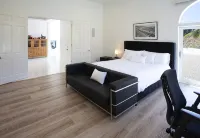Malibu Ocean View Estate - พร้อมระเบียง