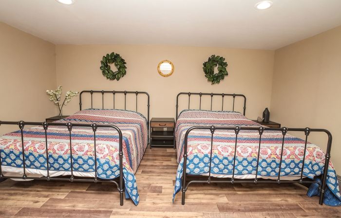 Lincoln’s Loft - Hawthorne Suite Downtown Lincoln, IL