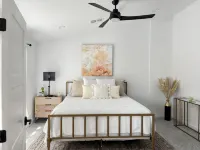 Best Cozy Stylish Spacious Open Floor New Heated Pool - Private Pools
