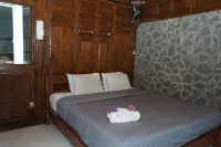 Warmo Cottage