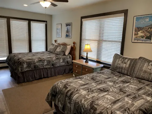 Sleepy Hollow Cabin with hot tub located in Powder House Pass - Chalets