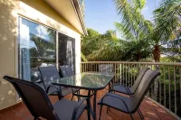 Coolum Beach Getaway Resort - Parkplatz