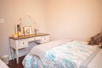 located in the downtown Lake Charles!!! 5 min drive to the civic center - 4-Star
