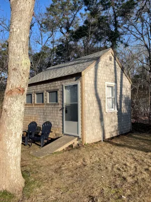 Spacious renovated home, close to Chatham Beaches - Homestays