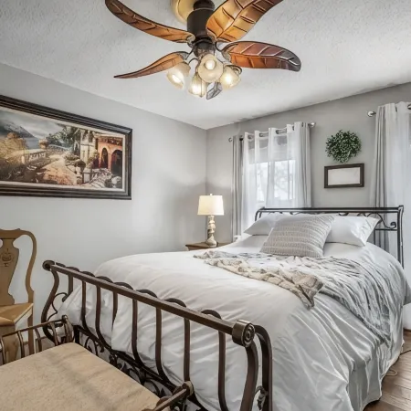 Welcome to our lake house on the beautiful Hiwassee River!