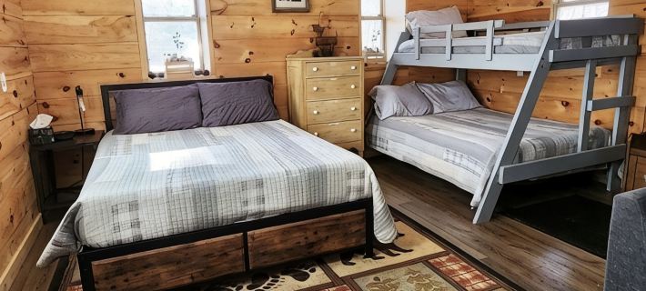 MINUTES FROM HOCKING HILLS, ZALESKI STATE FOREST, VINTON COUNTY, LAKE HOPE! Hotels in Vinton County