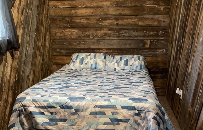 2 bedroom cabin close to Pomme de Terre Lake