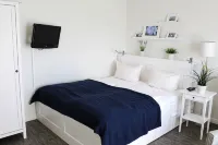 Newly renovated, close to the beach, sunny, south-facing balcony, WLAN - 3つ星