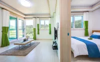 Cheongju Sole Luna Pension - Homestays
