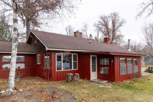 Relaxing cabin on Beaver Lake,  by Namekagon River and close to Hayward - Chalets