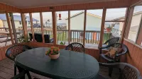 COASTAL CORAL -A few steps to the Beach, Pier, Park & close to all Boat Ramps. - 3-Star
