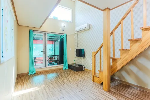 Jecheon Healing Pension - مبيت وإفطار