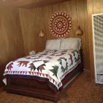 Relax at our River Front Cabin in Historic Upper Canyon - ชาเลต์