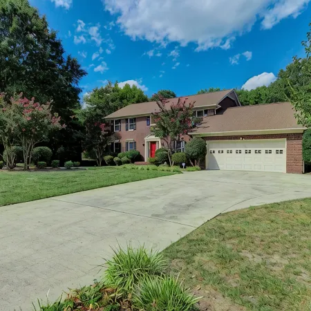 Private & Spacious 4Br w/ Heated Pool, Hot Tub & Fire Pit · Near Hpu & Market