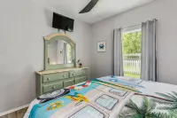 Castaway Tiny Home in Bon Secour near Bon Secour River, 8 miles to sportsplex - Country Houses