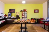 Enzo Hotels Contrexeville by Kyriad Direct - breakfast