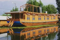 Dilshad Houseboats Hotéis em Nigeen Lake