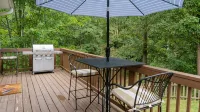 River Mist Retreat 5 minutes to Downtown Asheville - Wifi