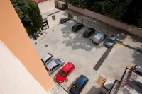 Hotel Casa Del Pellegrino - Parkering