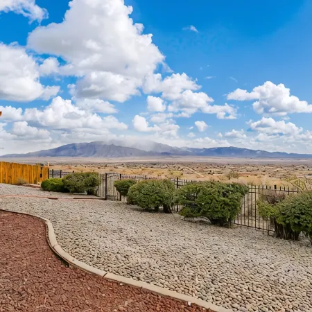 Relaxing, comfortable home for entertaining or enjoying the view