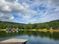 Lake House Fishing Cabin (35 minutes from Chattanooga Tn) - Chalets