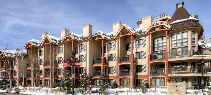 One Minute Walk to Gondola & Born Free Lift - Diamond Rated, Heart of Lionshead Hotels in Vail