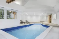 Club Wyndham Normandy - Pools