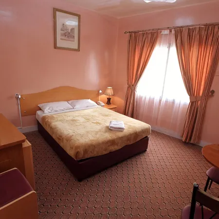 Zaineast Hotel