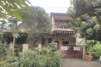 Cozzy homestay puspaloka - parking
