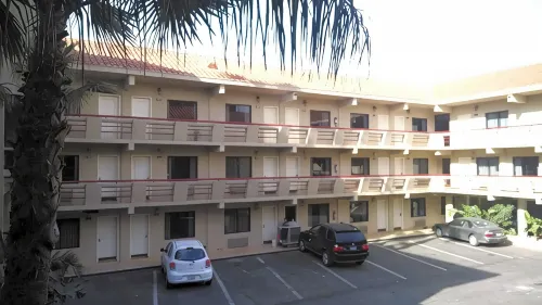 Hotel Frontiere Tijuana - อ่างจากุชชี่