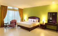 Maharani Guest House - parking