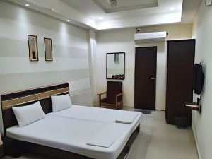 Hotel Manuhar Inn