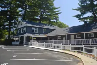 Kittery Inn & Suites